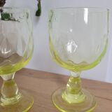 Uraline stemware