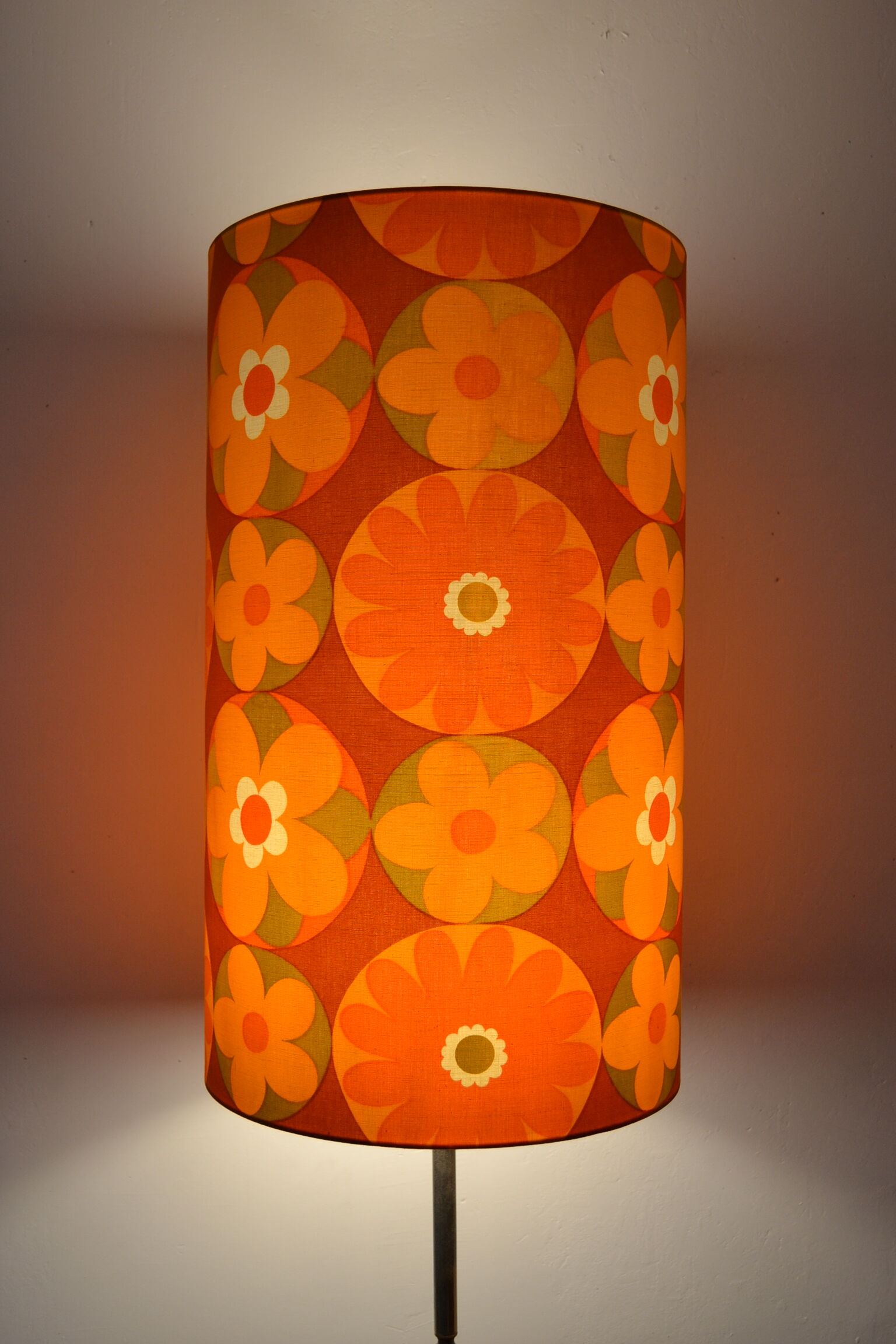 Corolles orange lampshade 1970