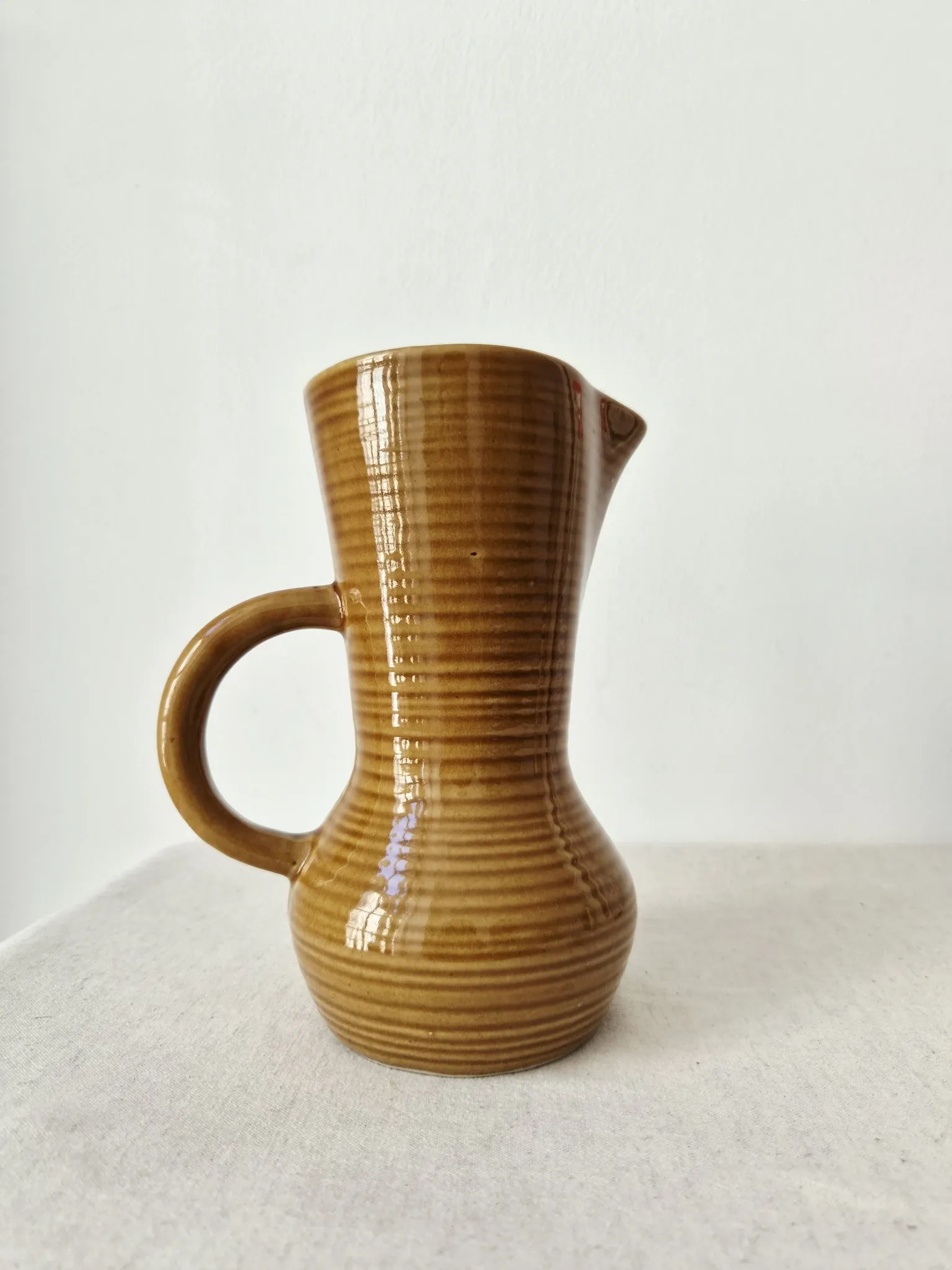 Vintage honey glazed stoneware jug/carafe from the '50s/'60s - Digoin