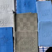 8 serviettes anciennes dépareillées teintées