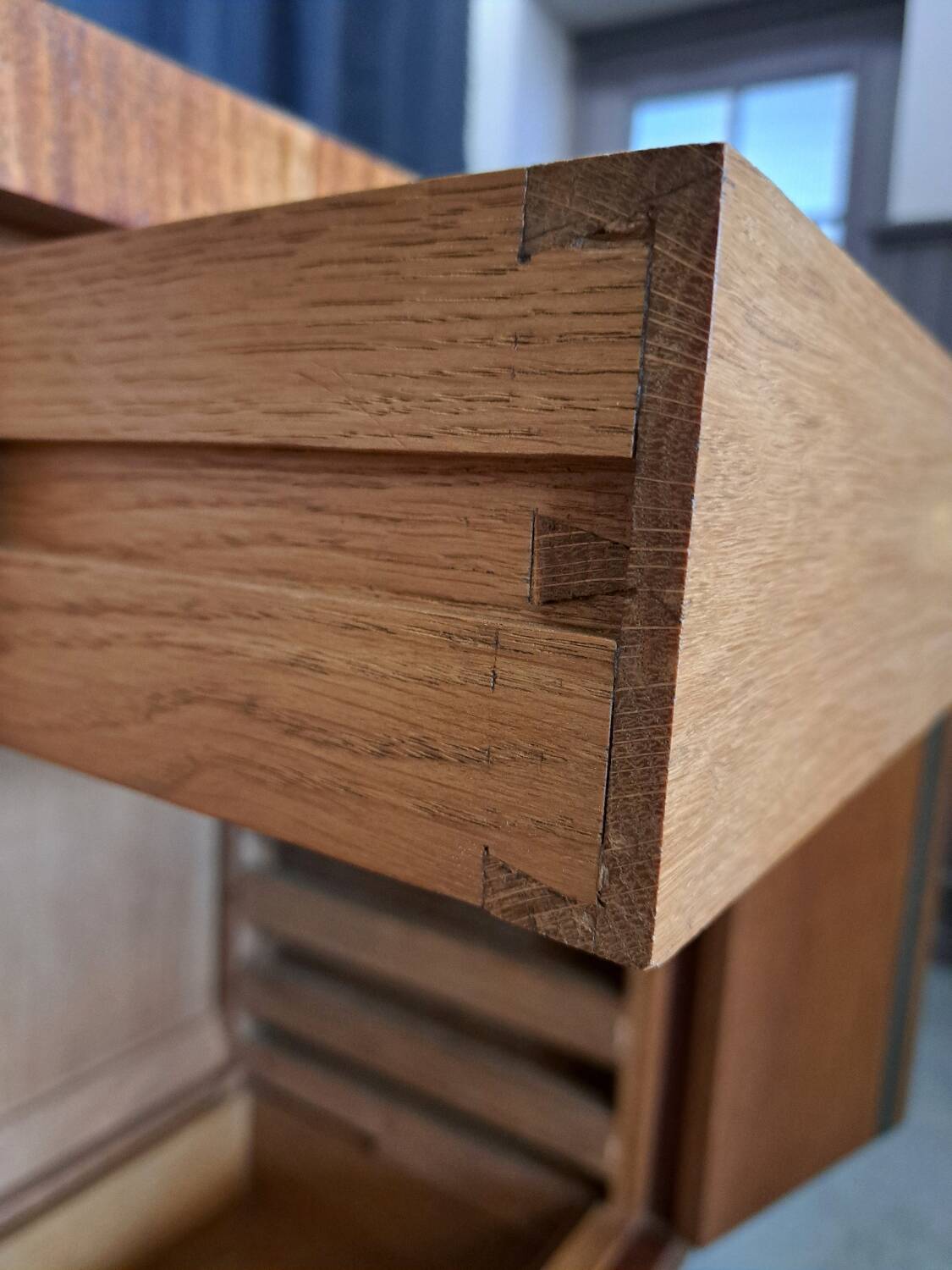 Art Deco marquetry household furniture