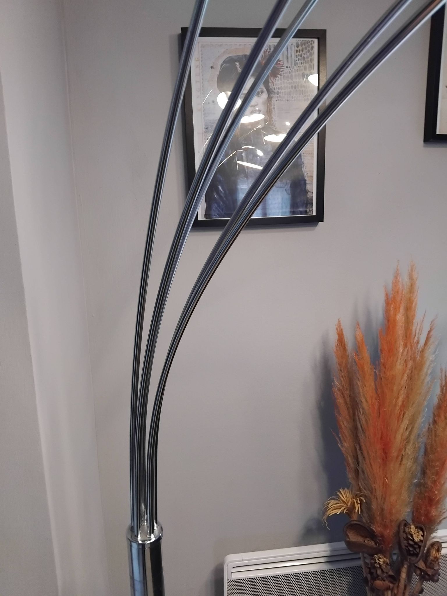 Lily of the valley floor lamp with 5 branches, vintage Italian design.