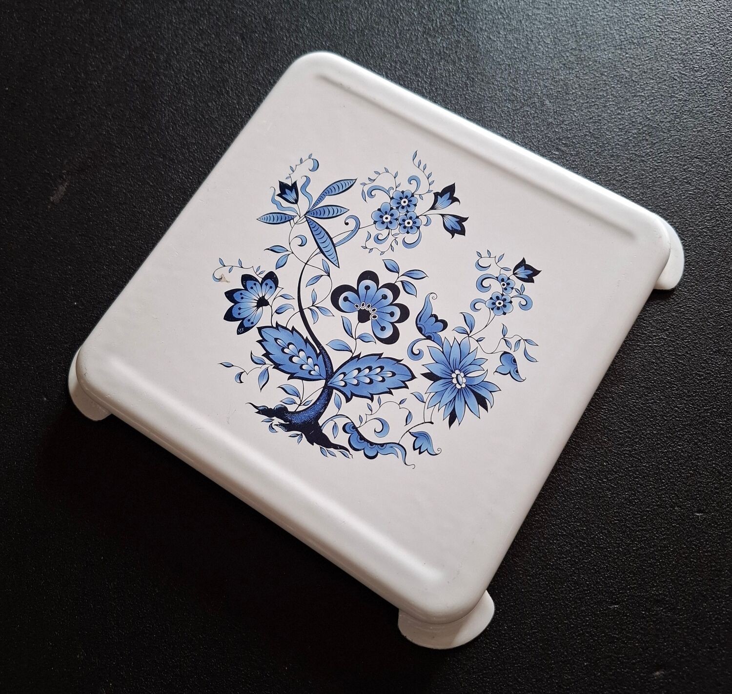 Vintage trivet