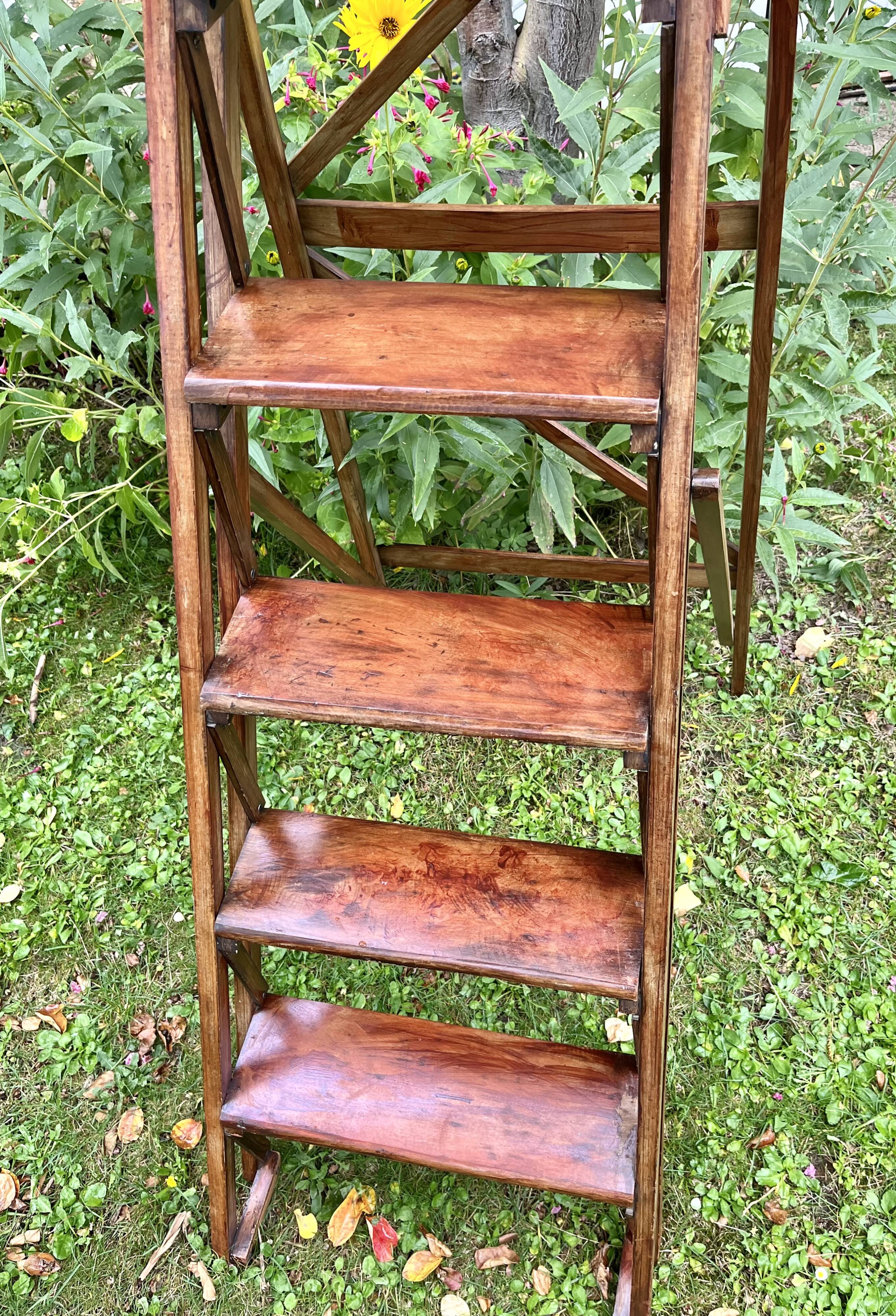 Stepladder - Painter's ladder - Folding