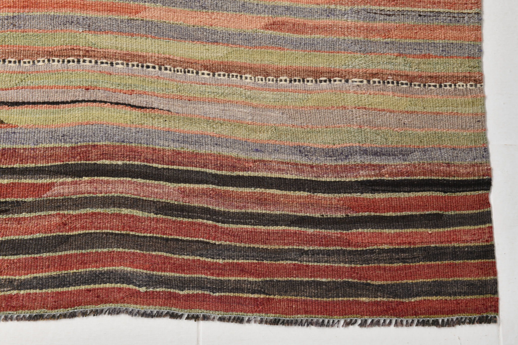 Wool on cotton kilim rug 202x166cm