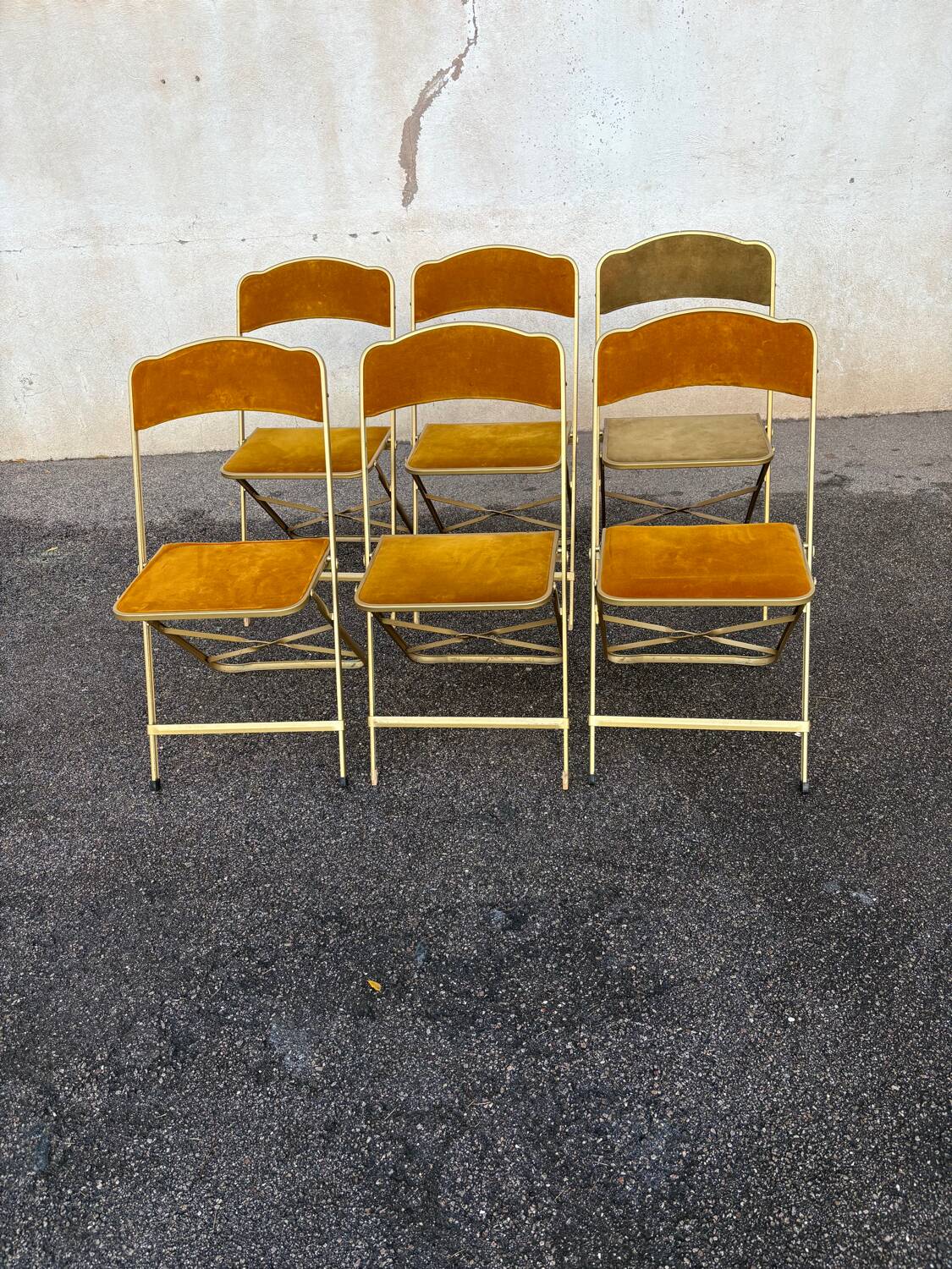 Set of 6 folding chairs