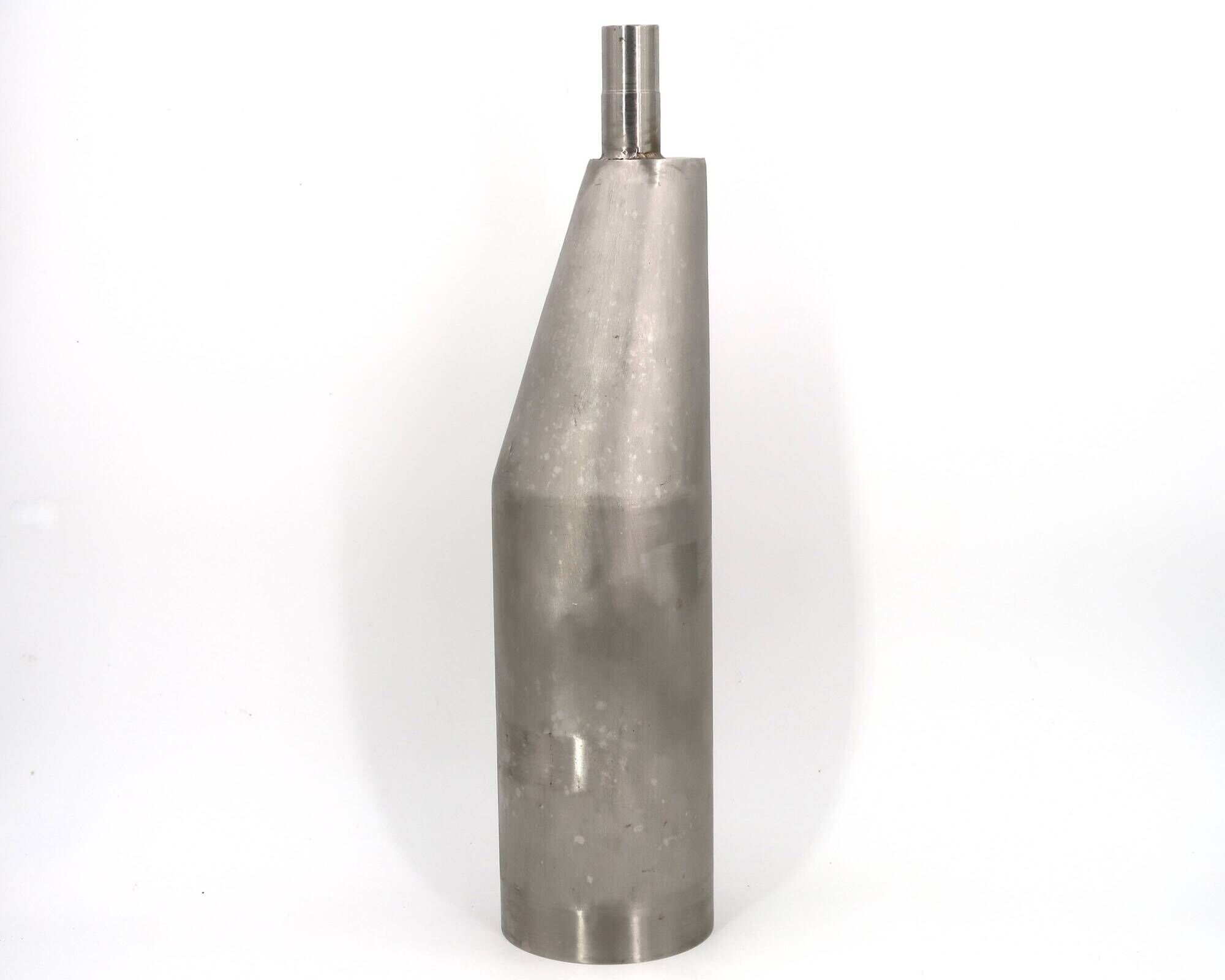 Stainless steel bottle in the style of Philolaos Tloupas.
