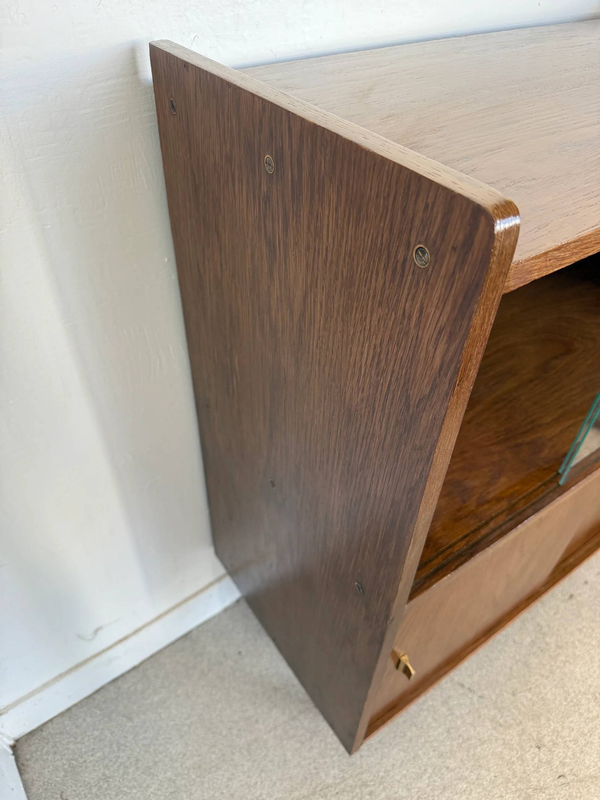 Buffet vaisselier vintage placage chêne