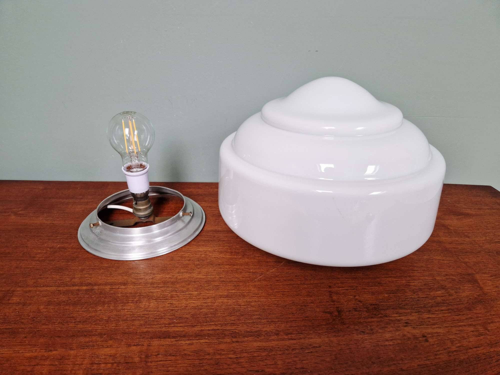 Plafonnier Art Déco en opaline blanche, années 1920-30