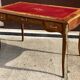 Bureau en marqueterie  bois de rose style Louis XV