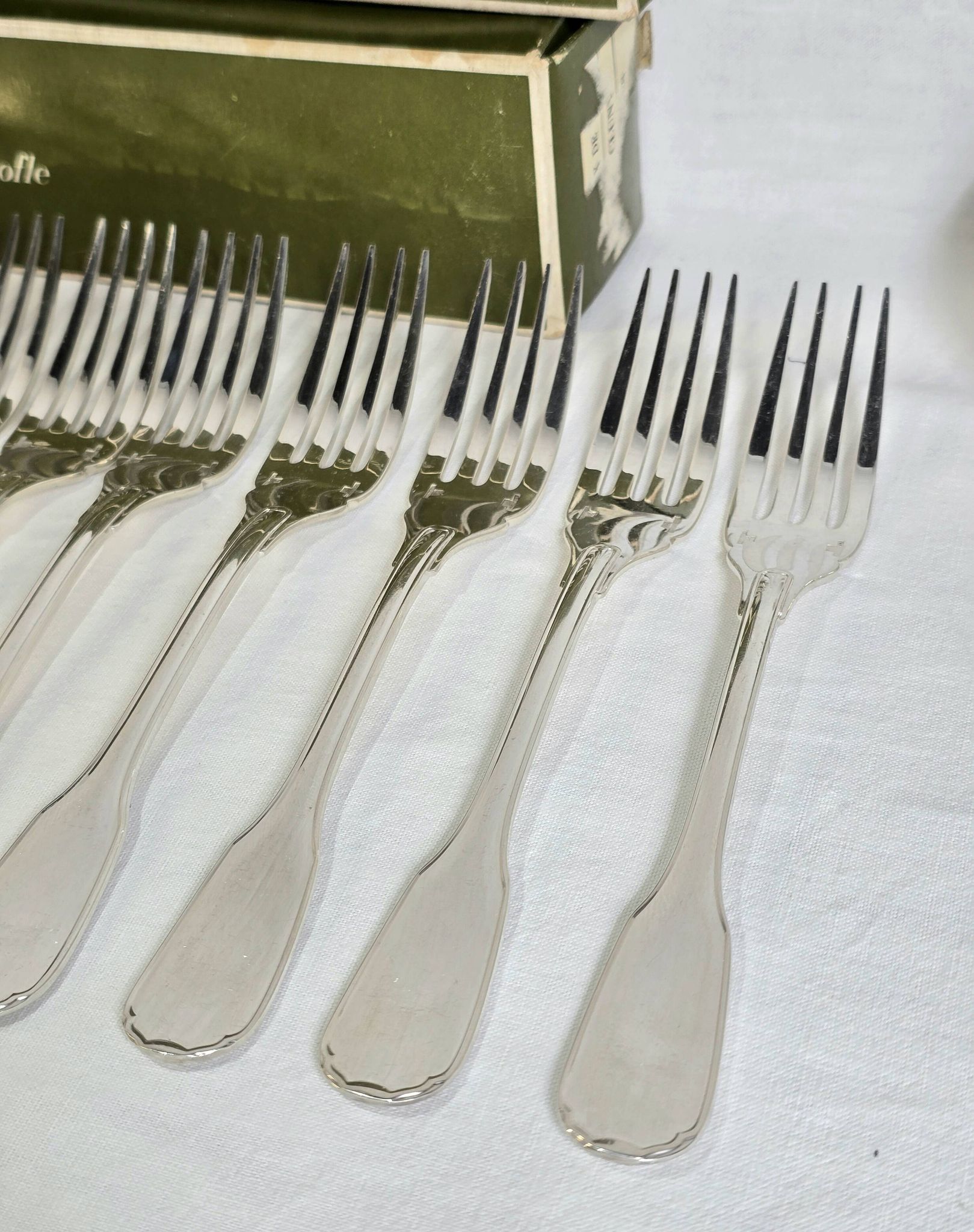 87-piece household cutlery set from Christofle, Versailles model, in metal.