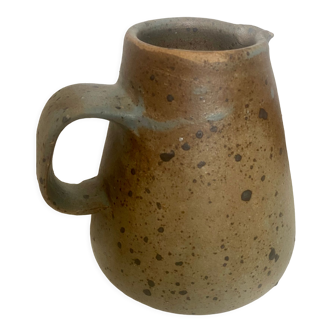 Pyrite stoneware pitcher by Elke Montreau Lohoff