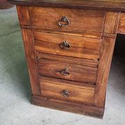 BUREAU A 9 TIROIRS EN NOYER 1900