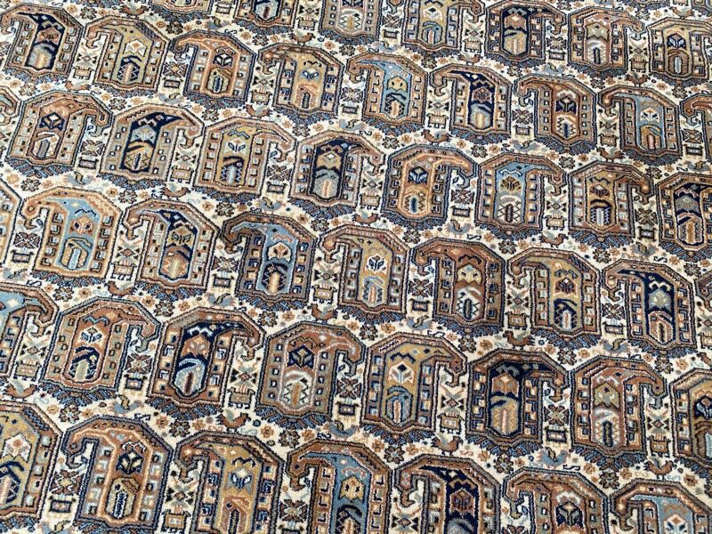 Vintage Persian style rug 200x300 cm