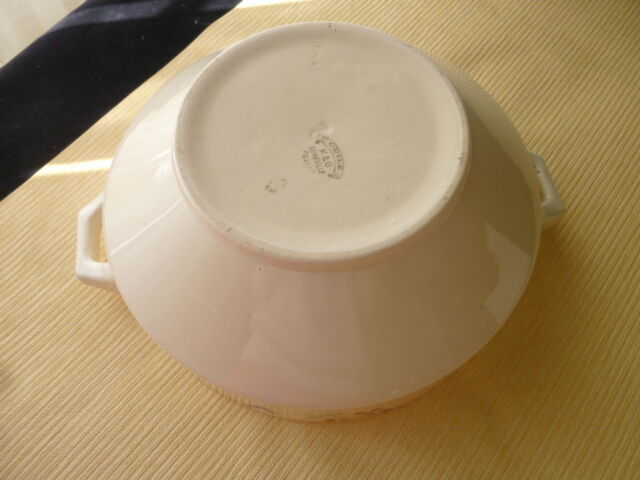 Salad bowl or vegetable in earthenware from Lunéville KG model Odile