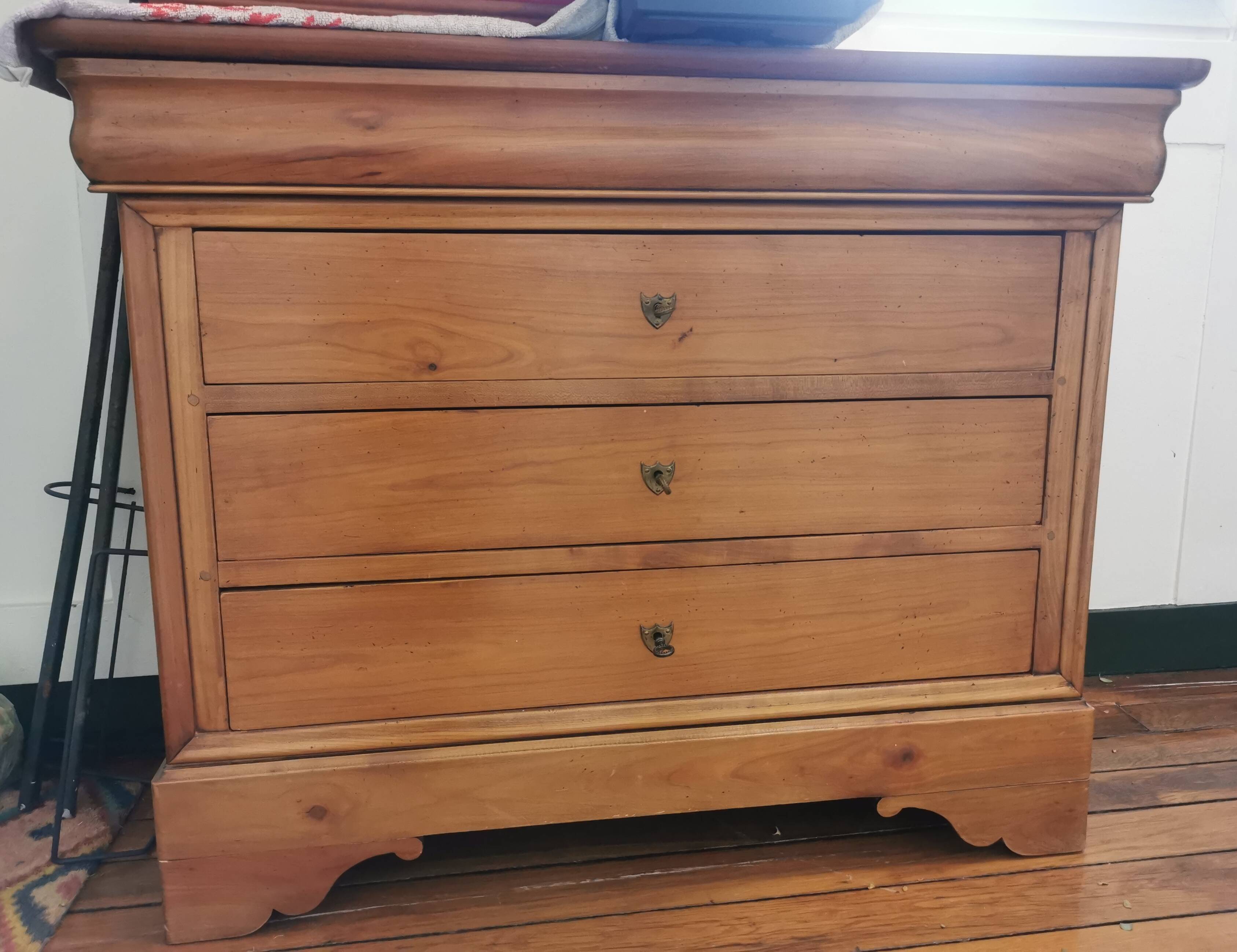Commode en Merisier style Louis Philippe