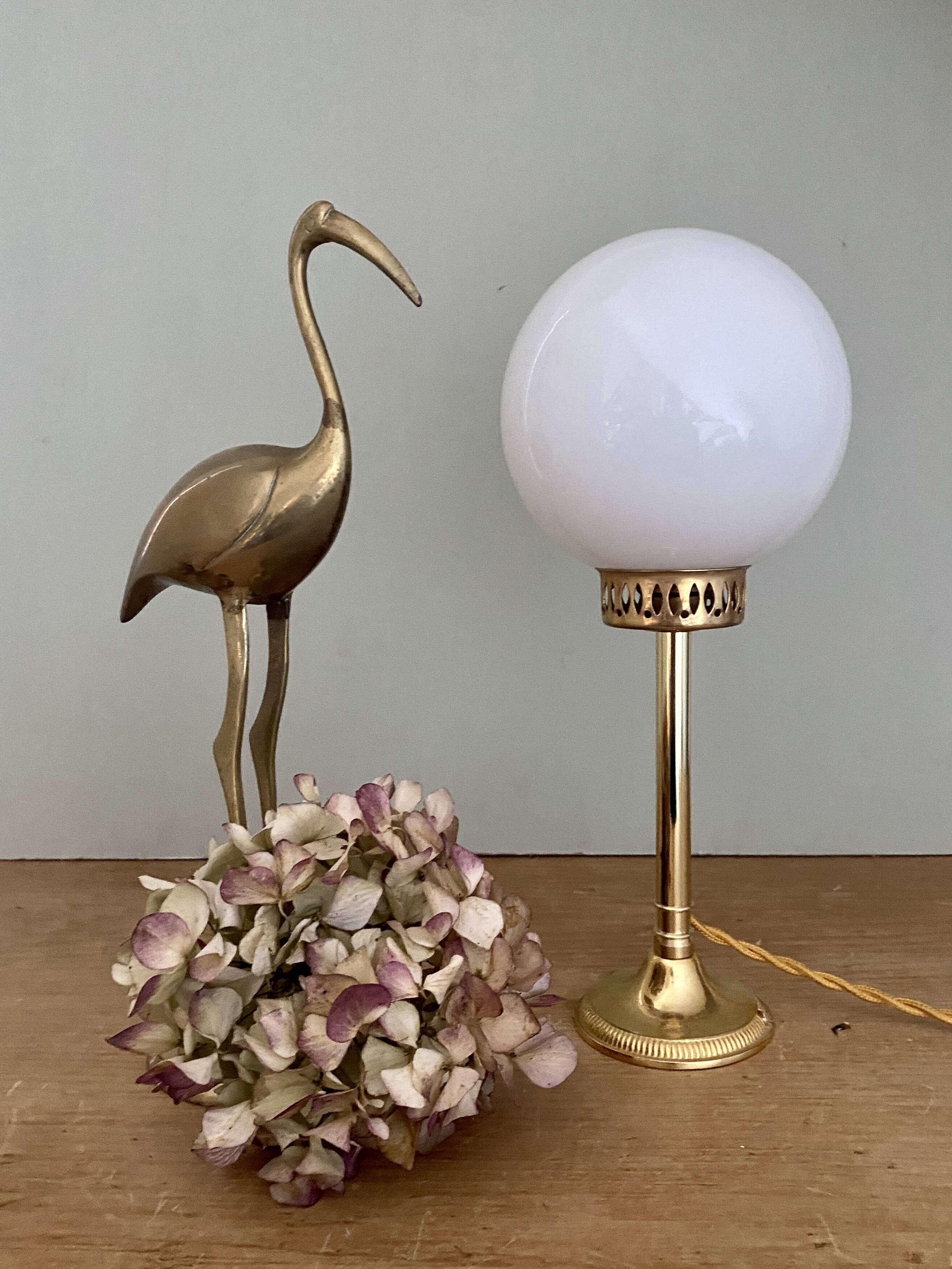 Vintage globe table lamp in white opaline