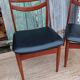 Chaises scandinaves, pied compas, skaï