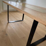 Dining room table