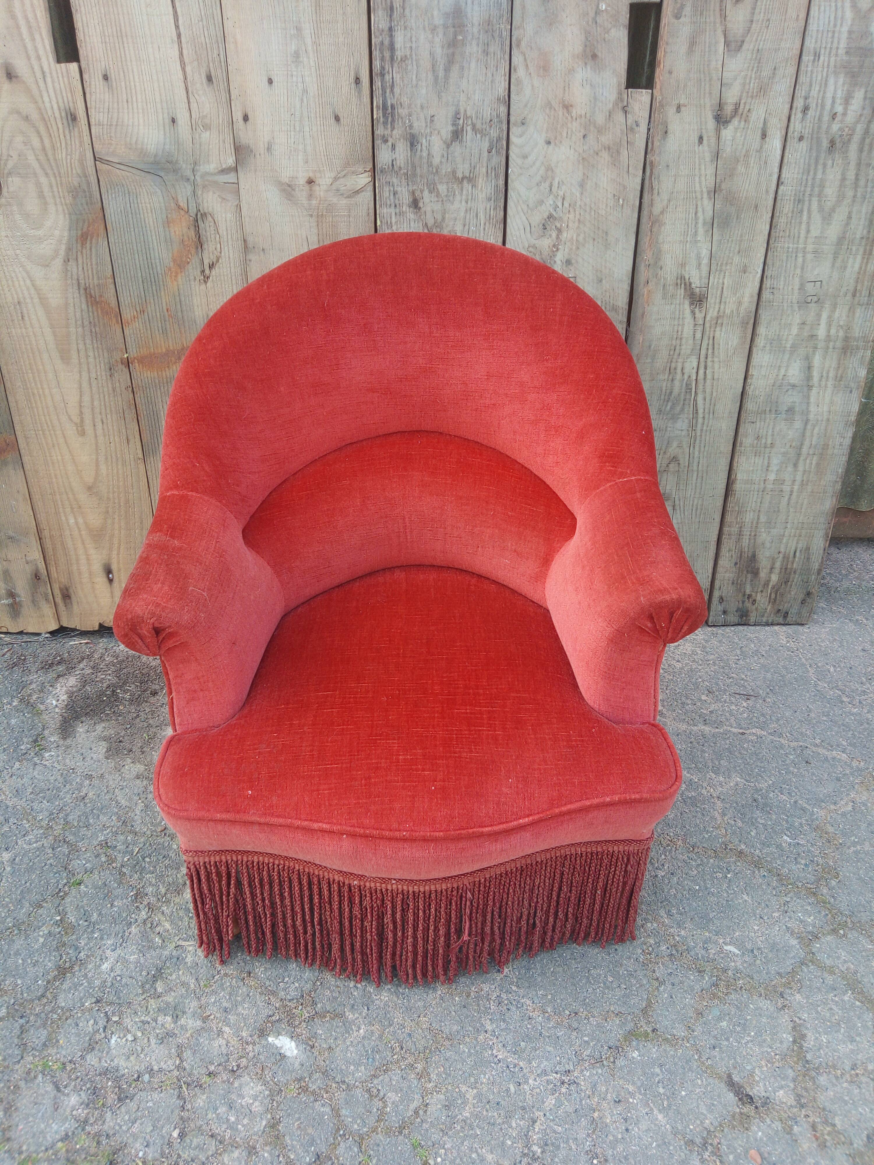 Toad armchair