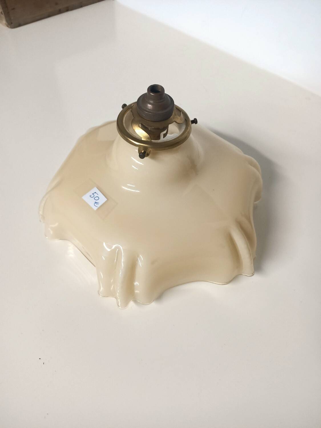 Beige opaline ceiling light in uraline