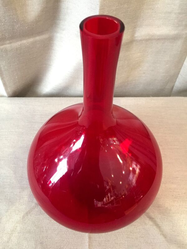 Bouteille ou soliflore rouge oignon avec bouchon en bois vintage murano