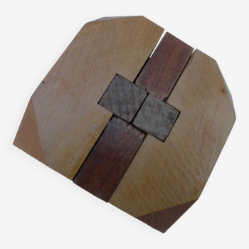 Wooden puzzle