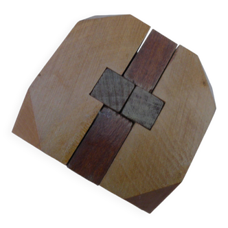 Wooden puzzle