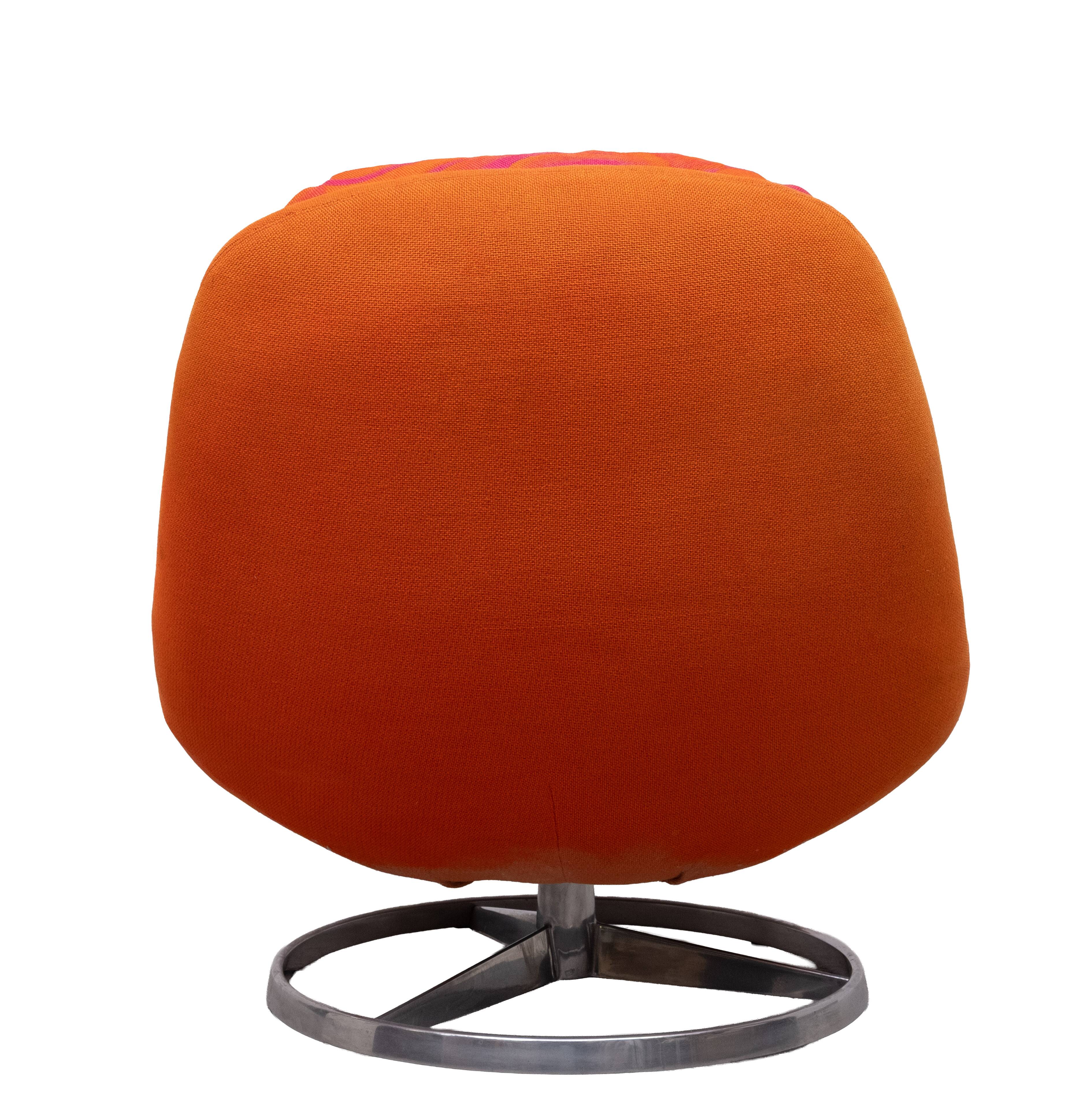 Lounge chair in the style