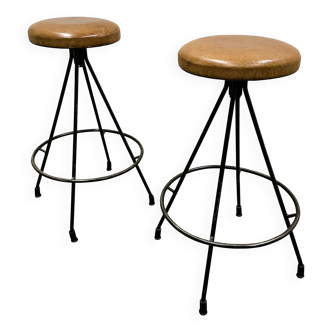 Paire de tabourets de bar industriels vintage à structure en métal, France années 1970.