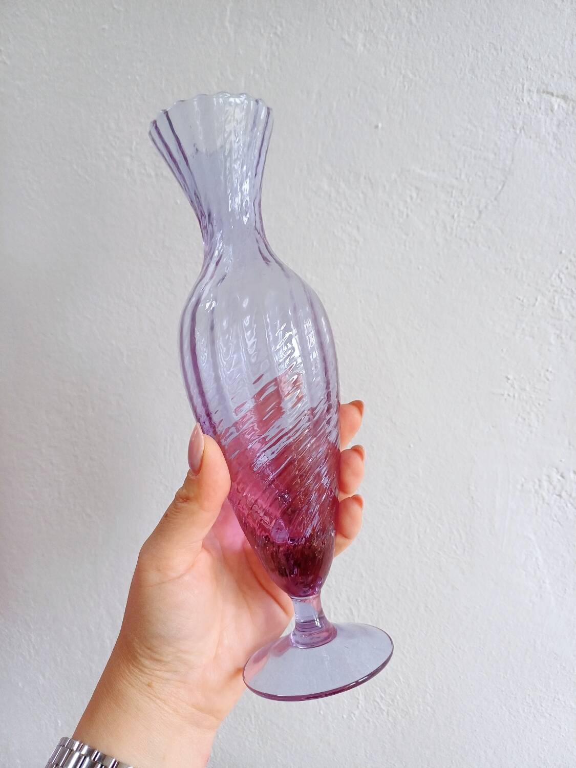 Glass vase - lavender optic swirl texture
