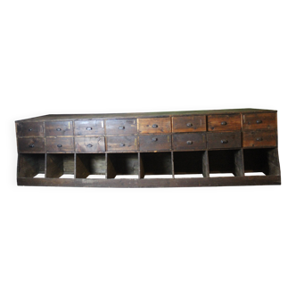 Double-sided cutlery cabinet