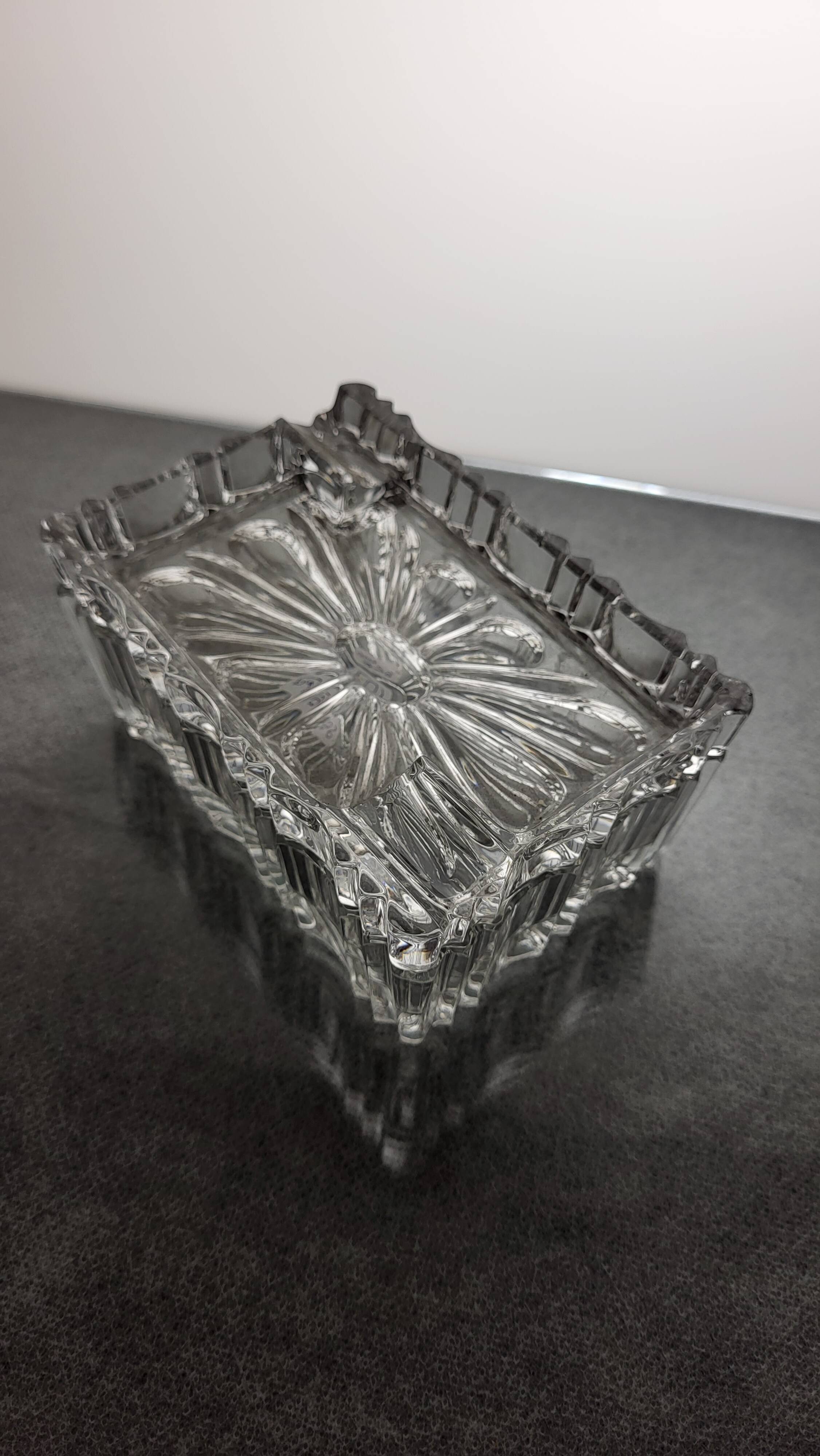 Glass ashtray