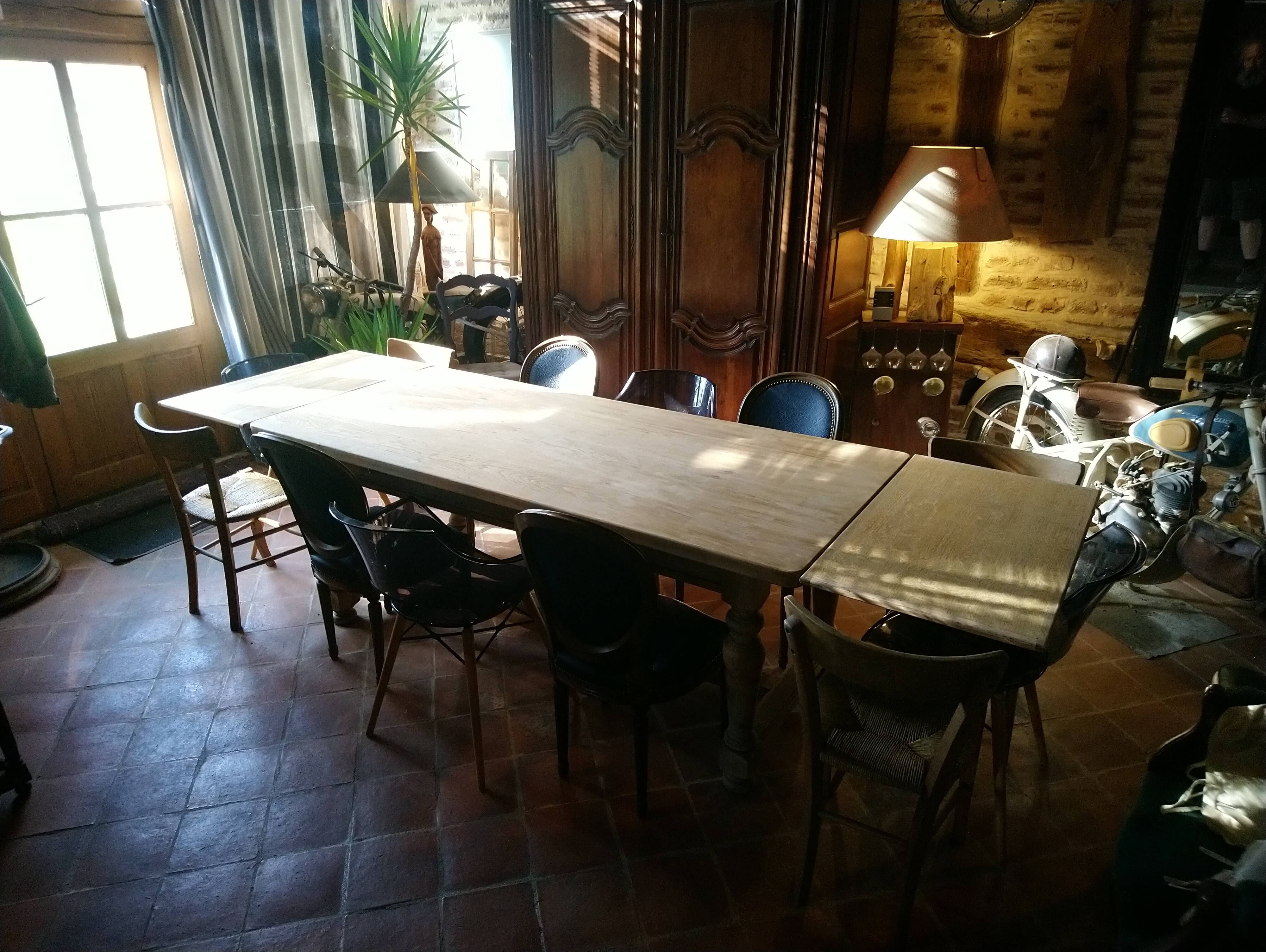 Oak farmhouse table with extensions