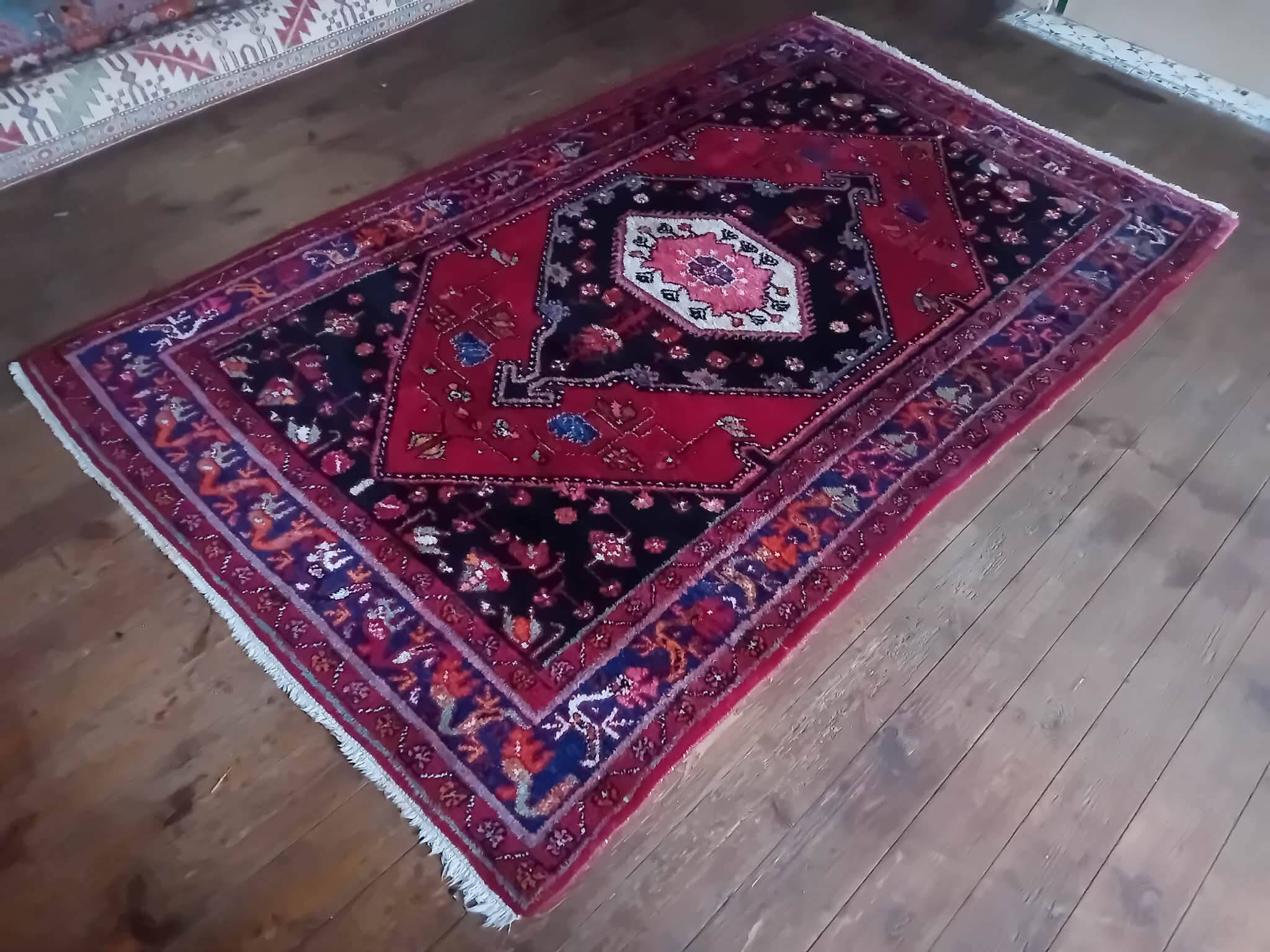 Handmade Persian Hamdan rug 235x140cm