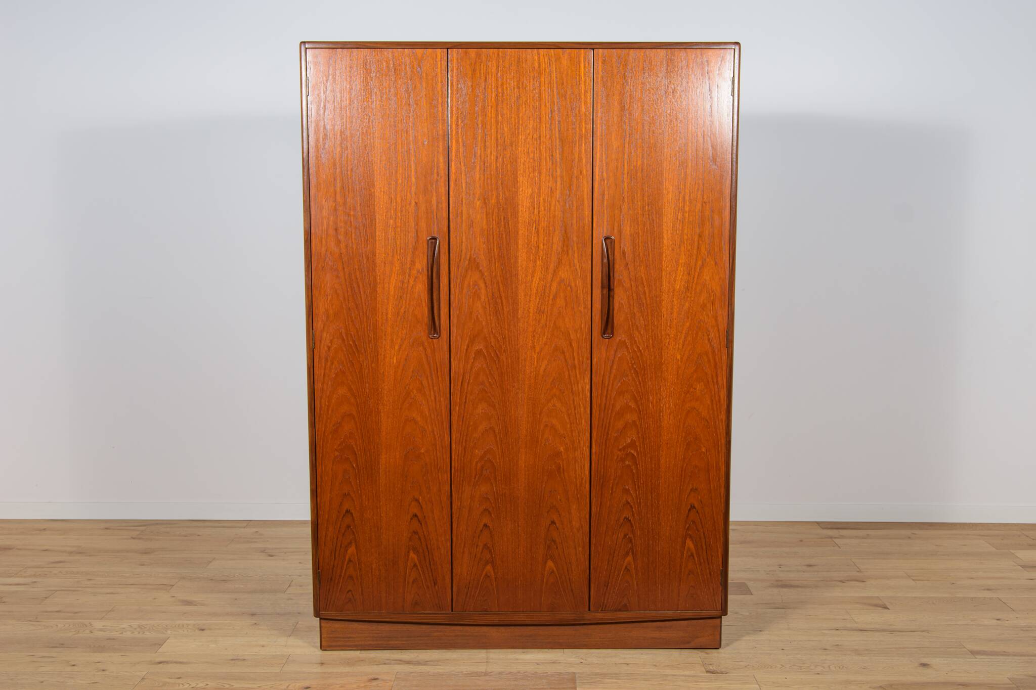 Armoire en teck de style moderne du milieu du siècle, de la marque G-Plan, Royaume-Uni, années 1960