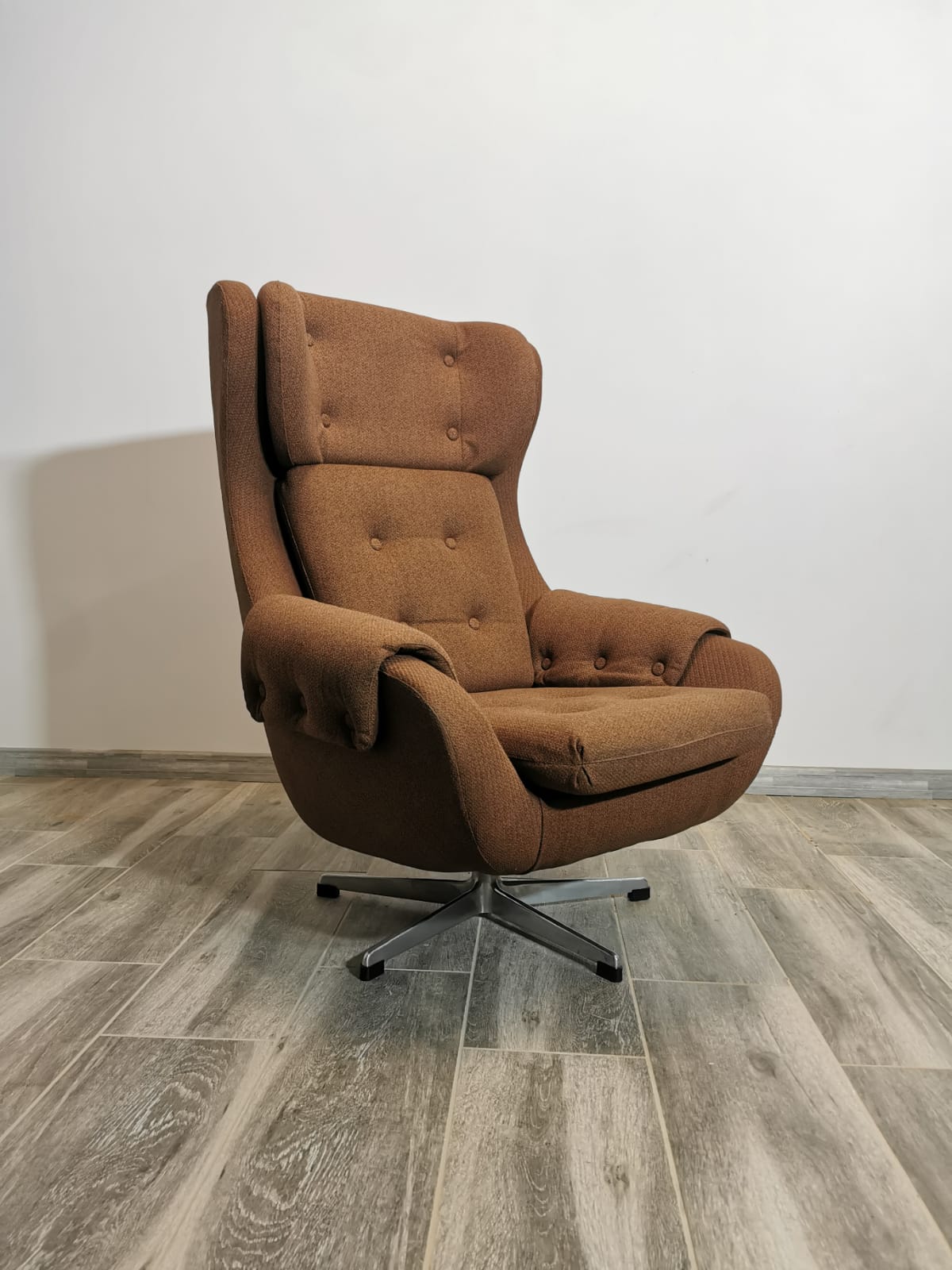 Vintage swivel chair from up zavody rousinov
