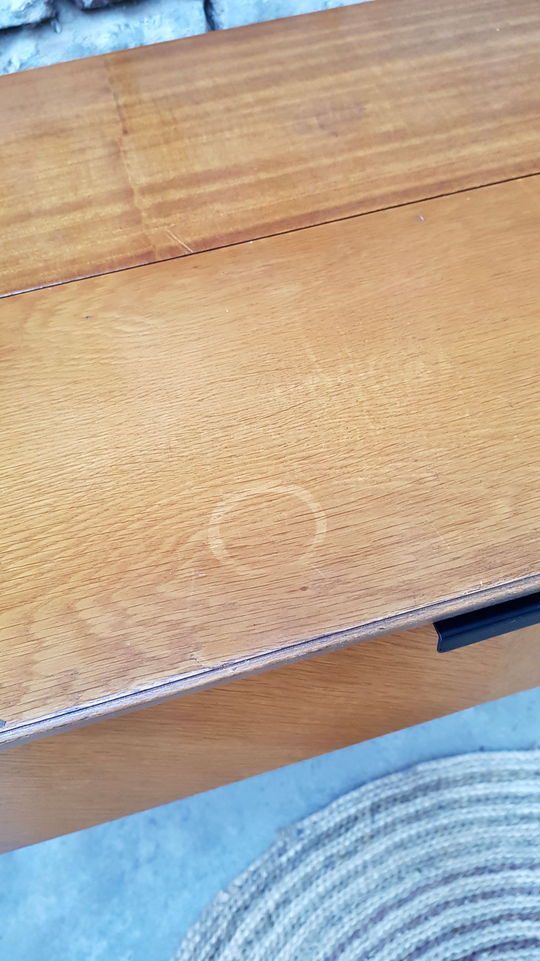 Scandinavian console