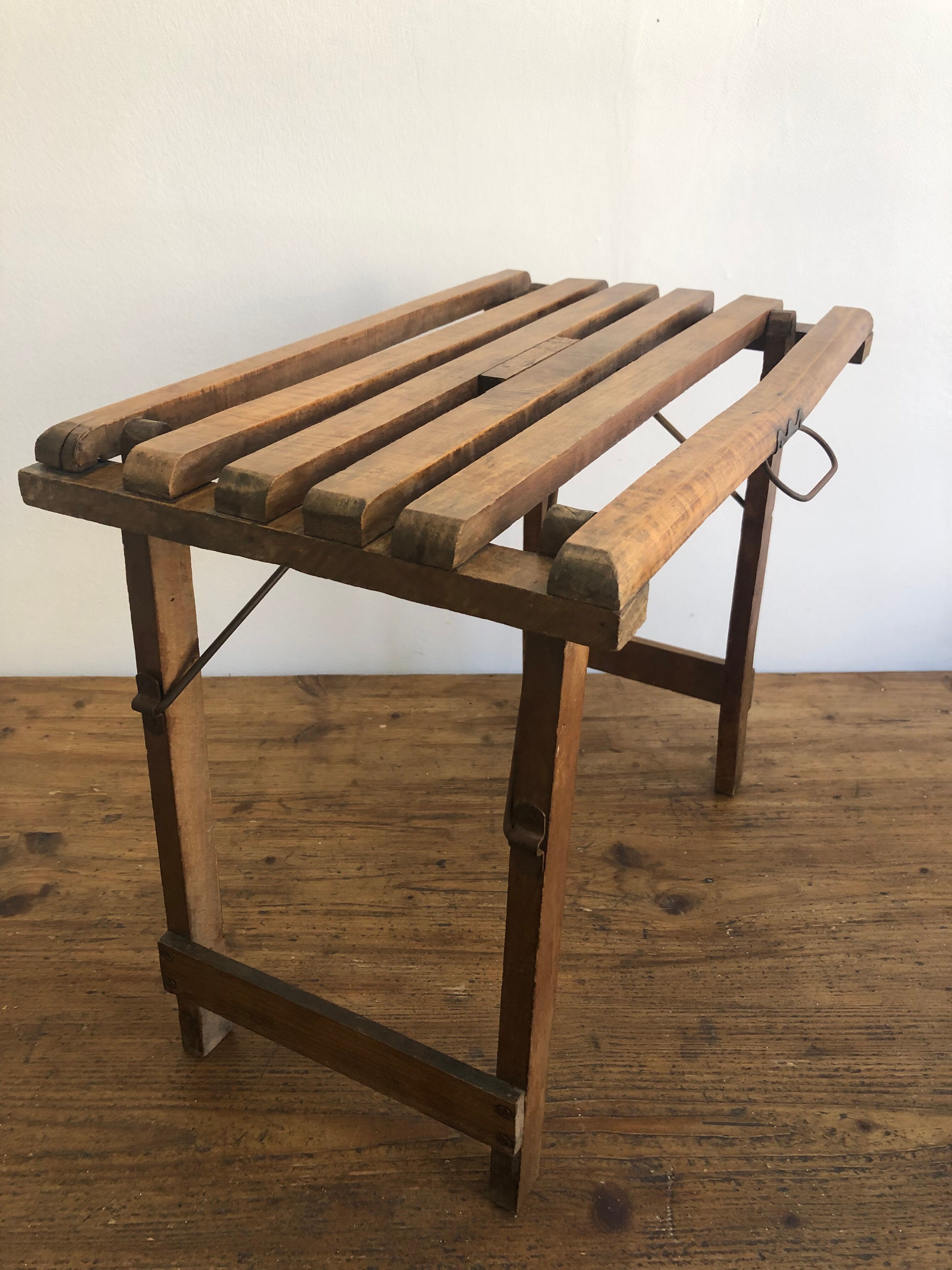 Painter's folding stool