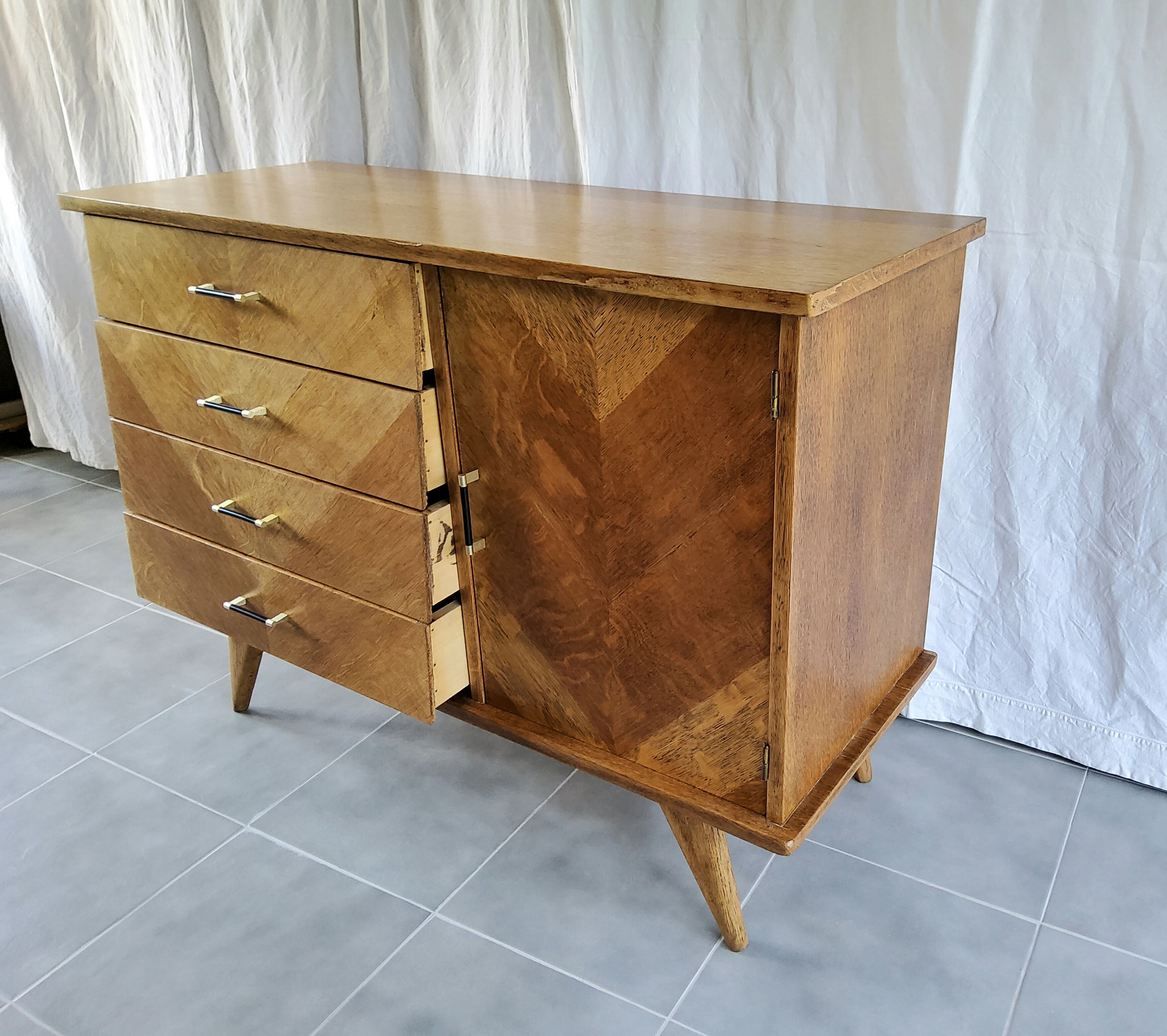 Buffet-enfilade 60s