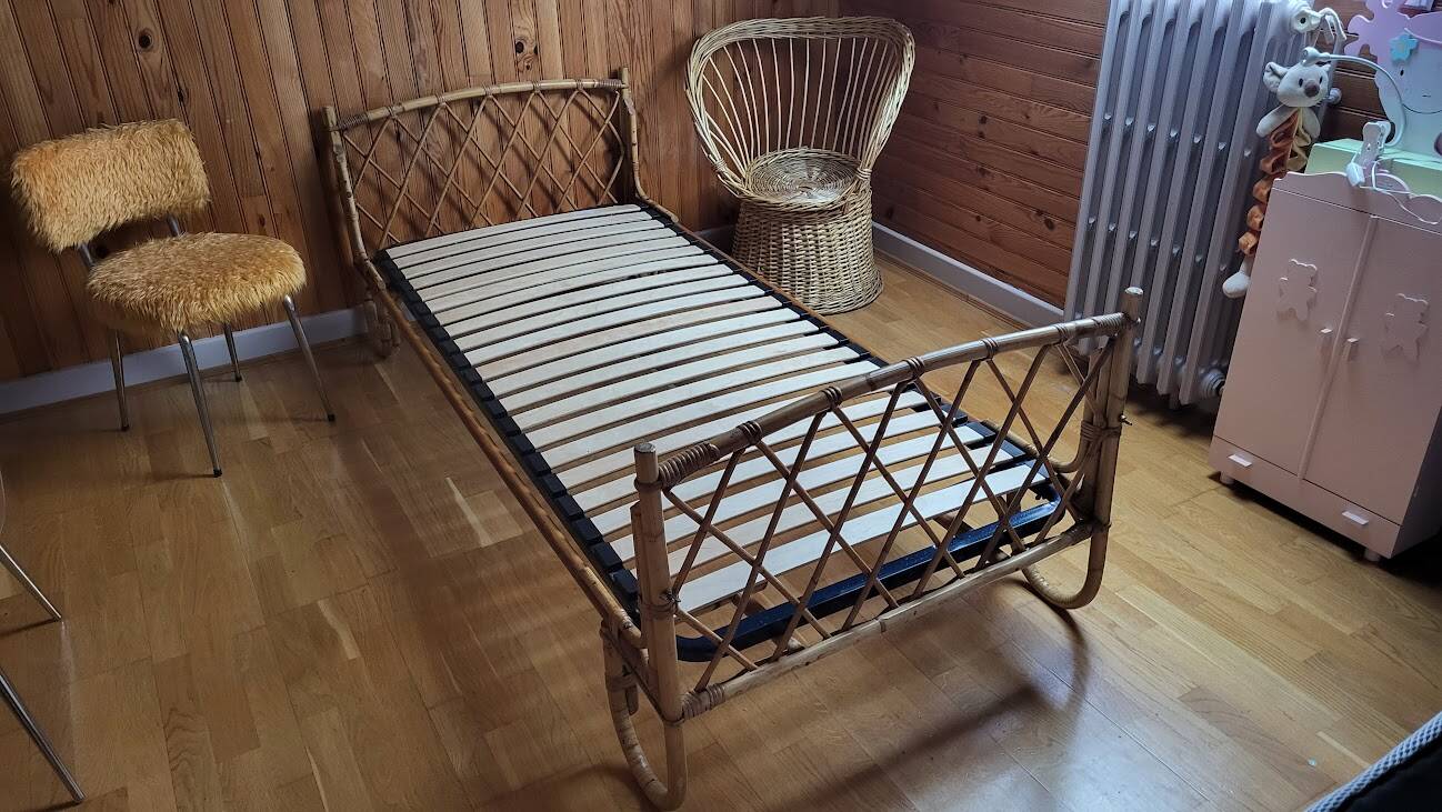 Vintage rattan bed