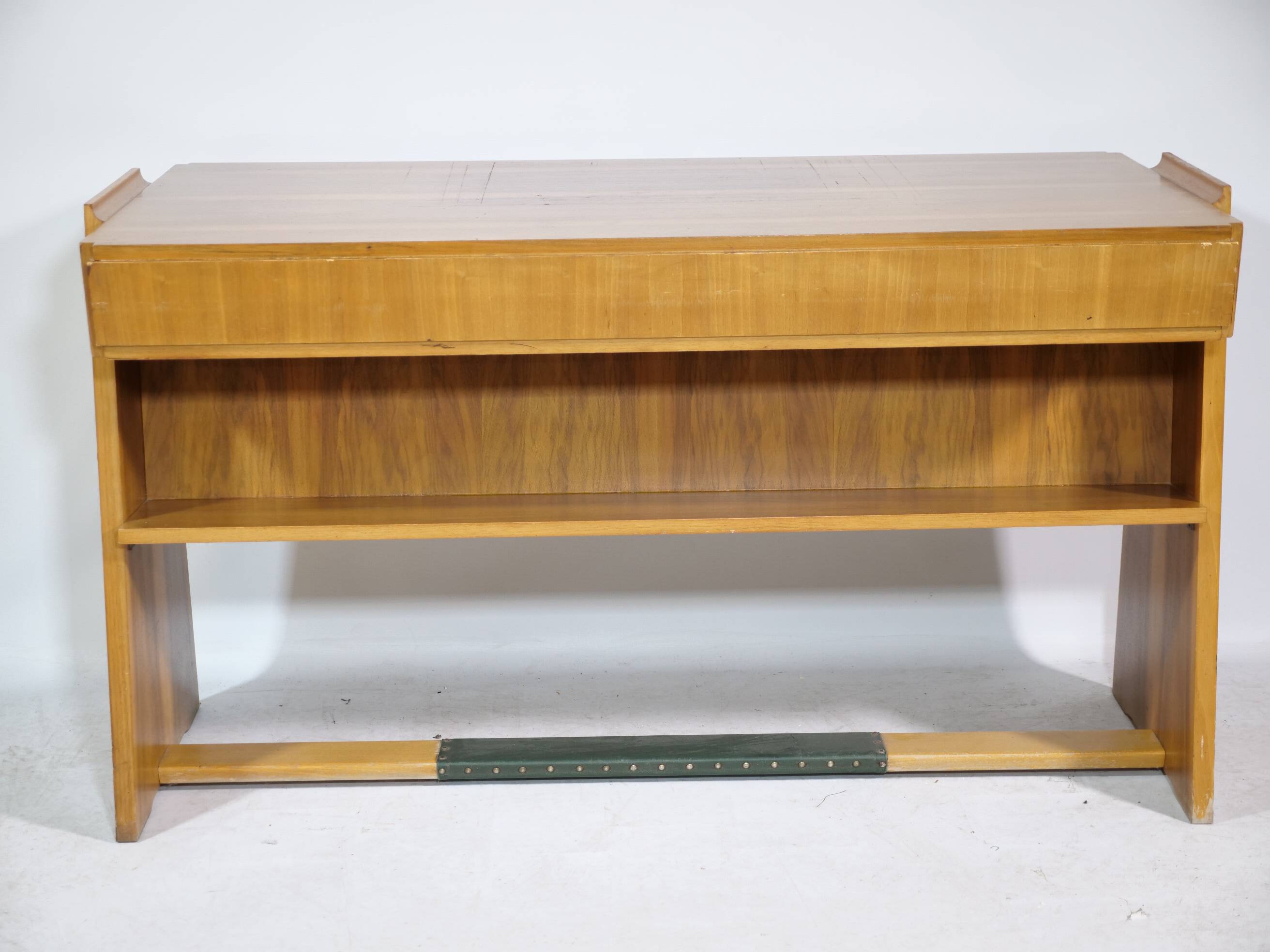 Mid-Century Design Walnut Desk, Germany, 1960s