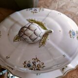 Moustier tureen