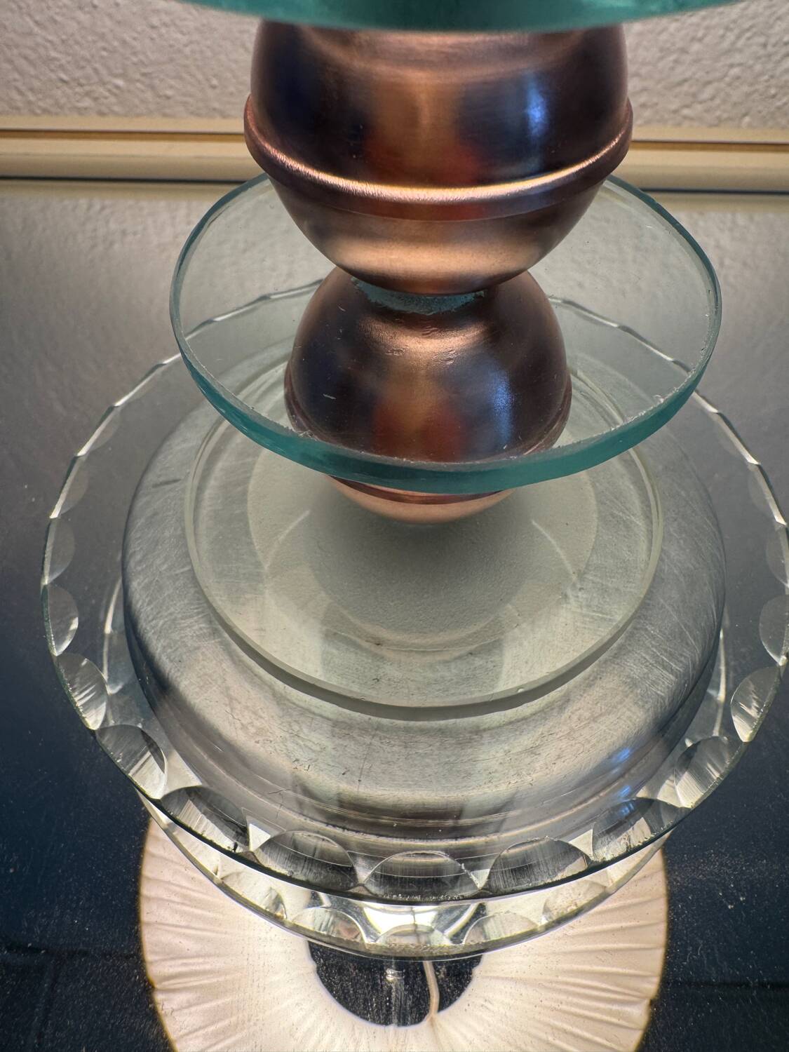 Small Art Deco lamp in copper glass