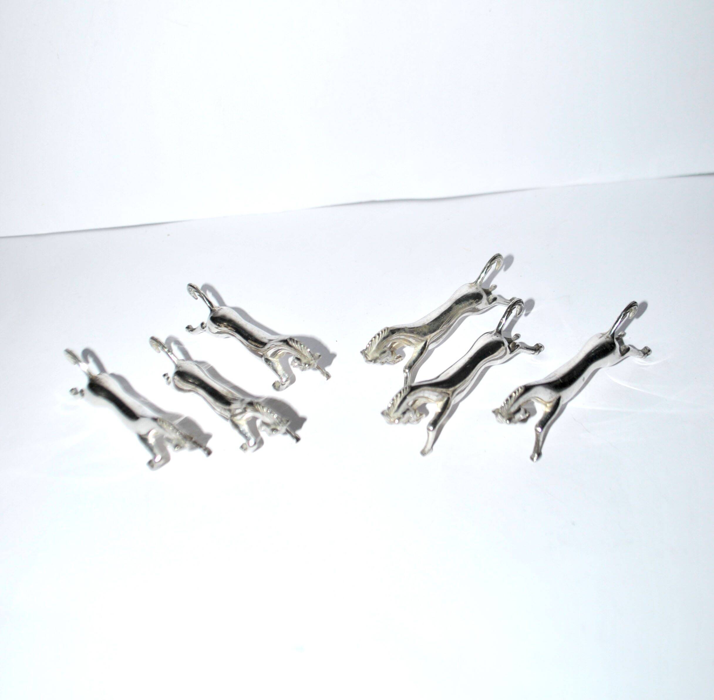 Set of 6 animal-shaped knife rests, modernist horse design in silver-plated metal, equestrian.