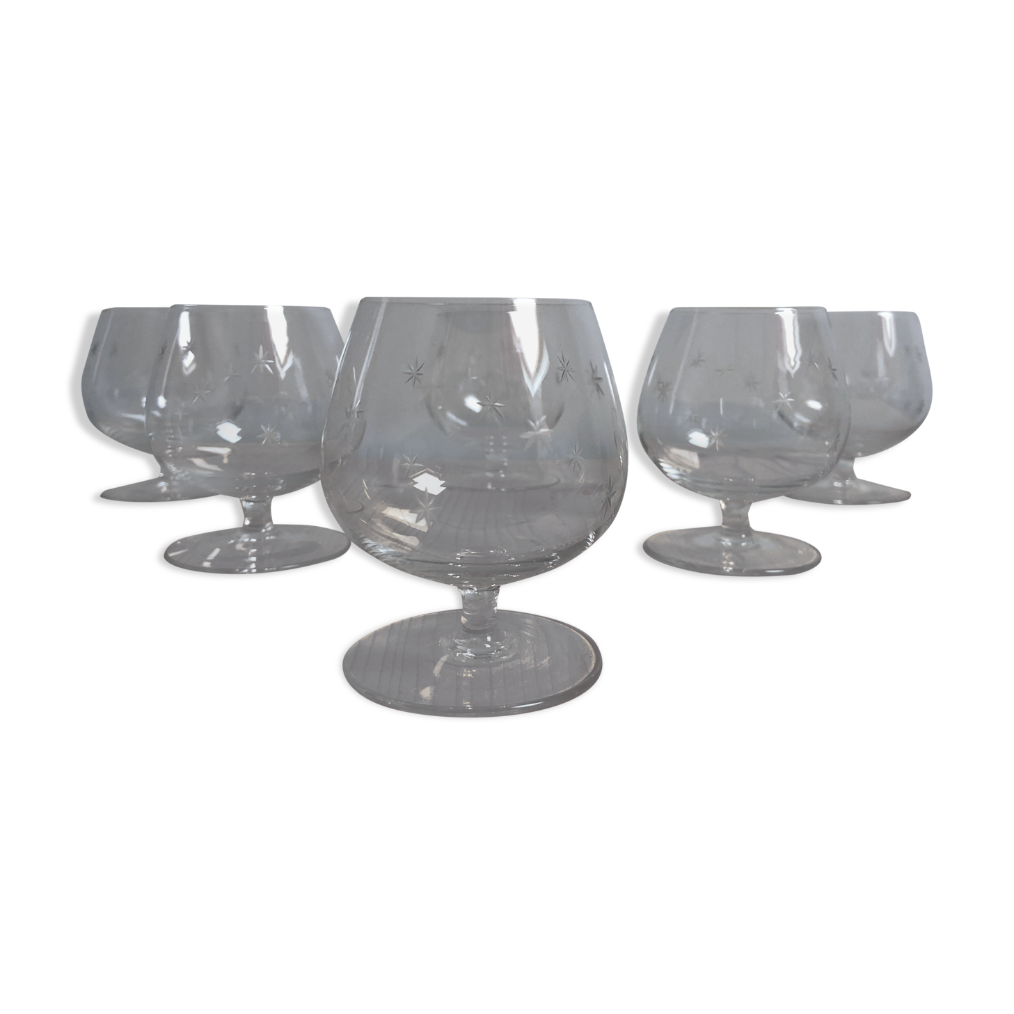 6 glasses on foot in chissed crystal