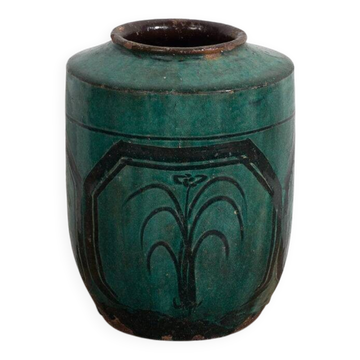 Vase ancien avec détails végétaux (vers 1820) #33
