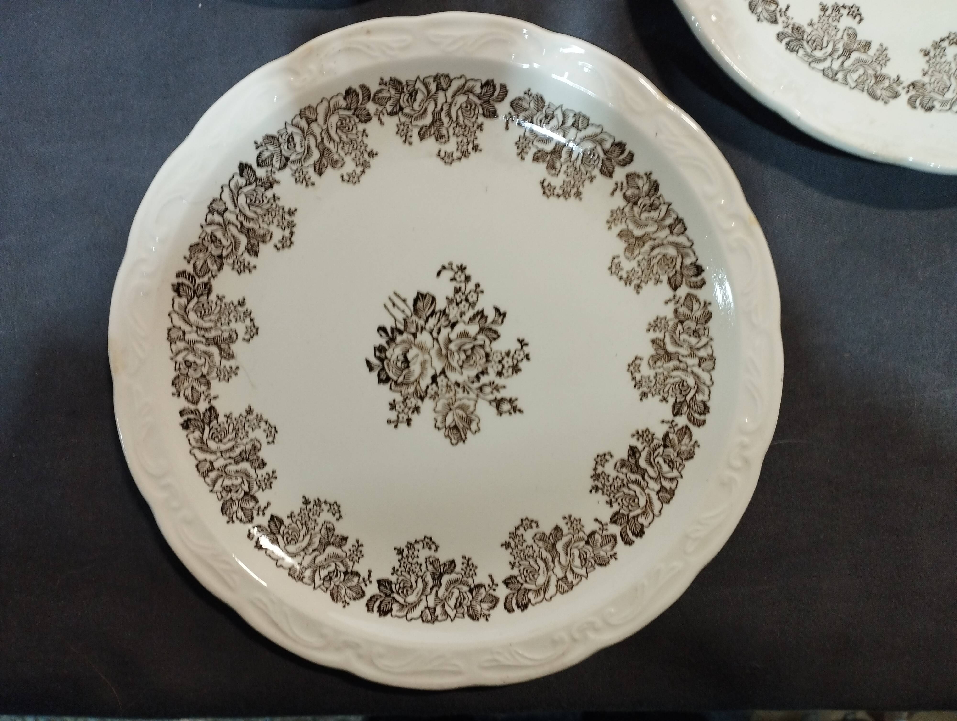 lot of 5 old Digoin Sarreguemines Clovis dessert plates gray floral decor