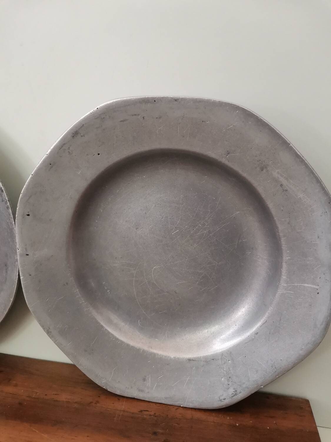 Set of 2 vintage octagonal solid metal aluminum or pewter plates