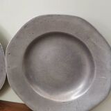 Set of 2 vintage octagonal solid metal aluminum or pewter plates